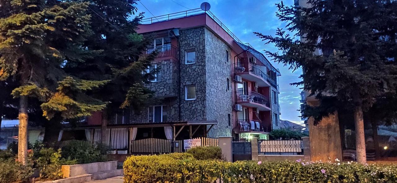 Sineva Guest House Равда Экстерьер фото