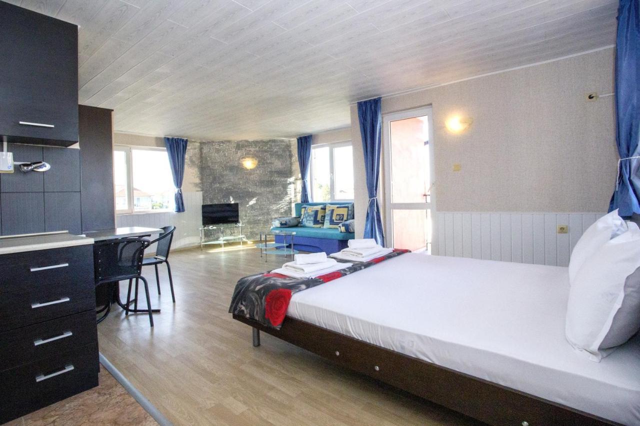 Sineva Guest House Равда Экстерьер фото
