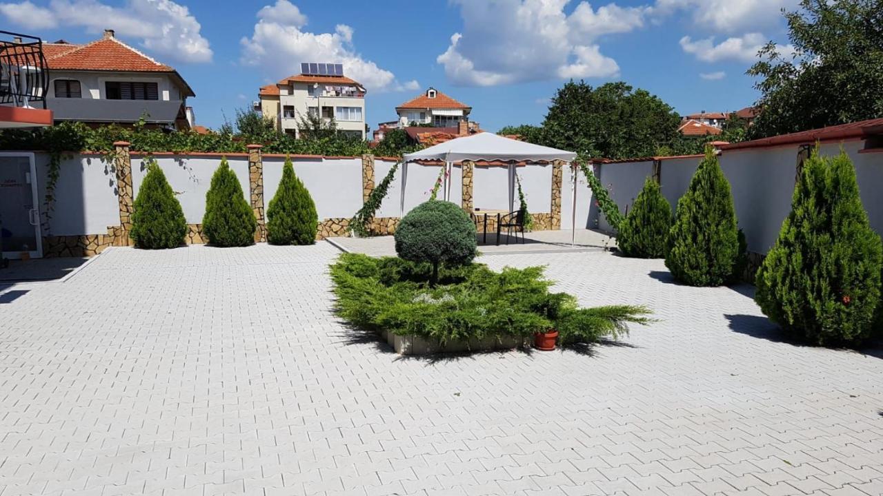 Sineva Guest House Равда Экстерьер фото